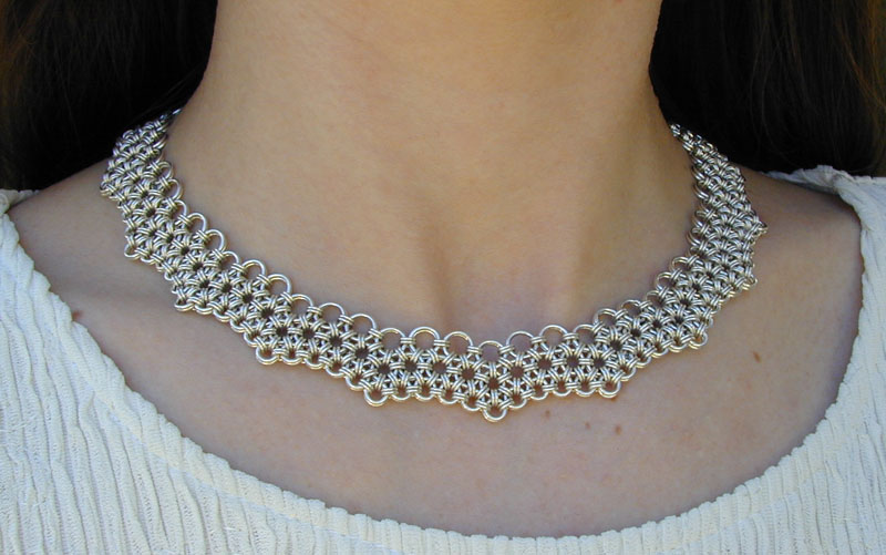 Chainmail necklace weaves on sale